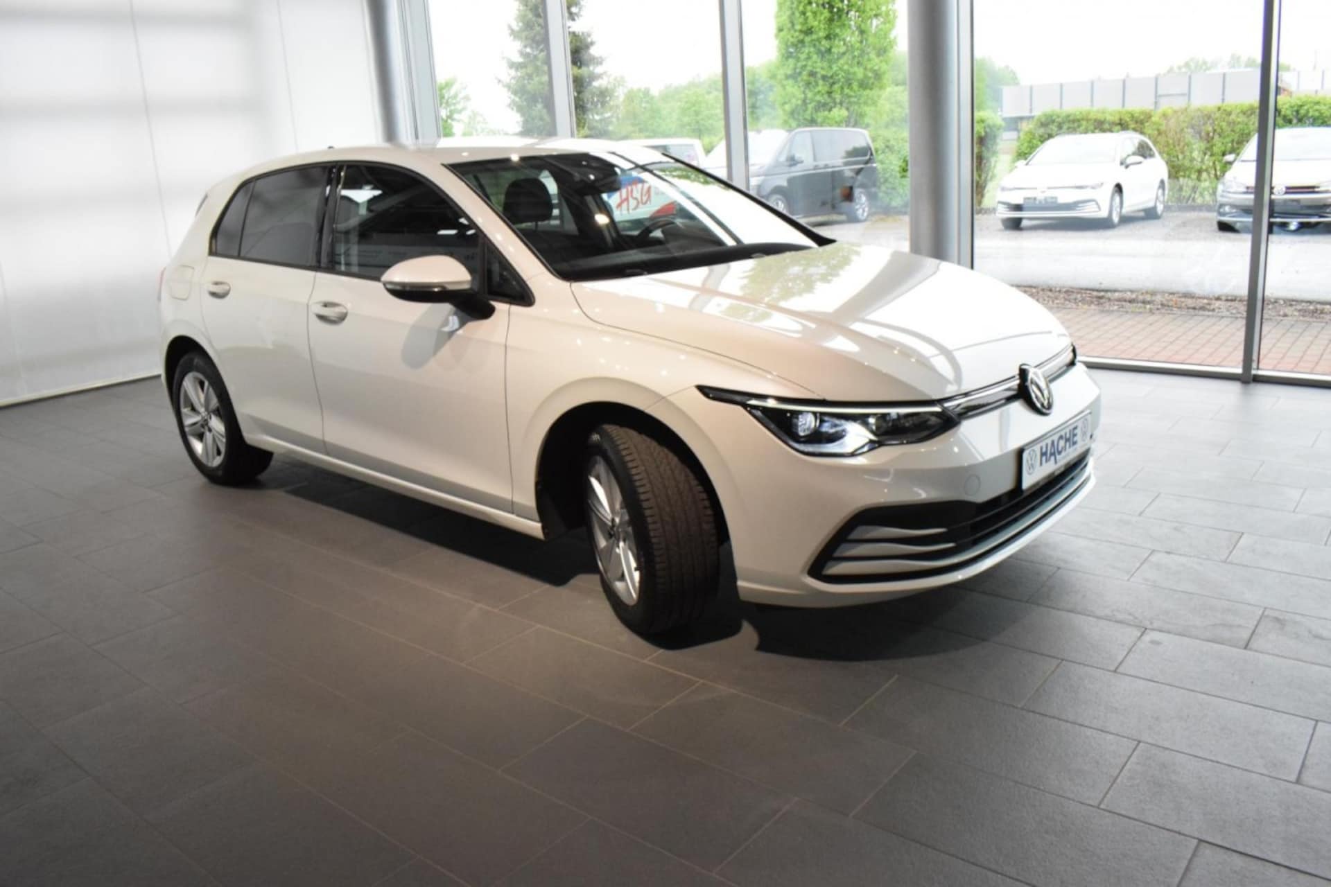 Volkswagen Golf Life