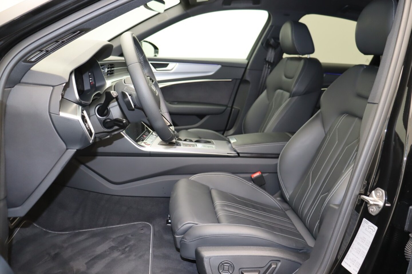 Bild über Audi S6 Limousine TDI quattro tiptronic - für weitere Informationen kontaktieren Sie den Audi Partner