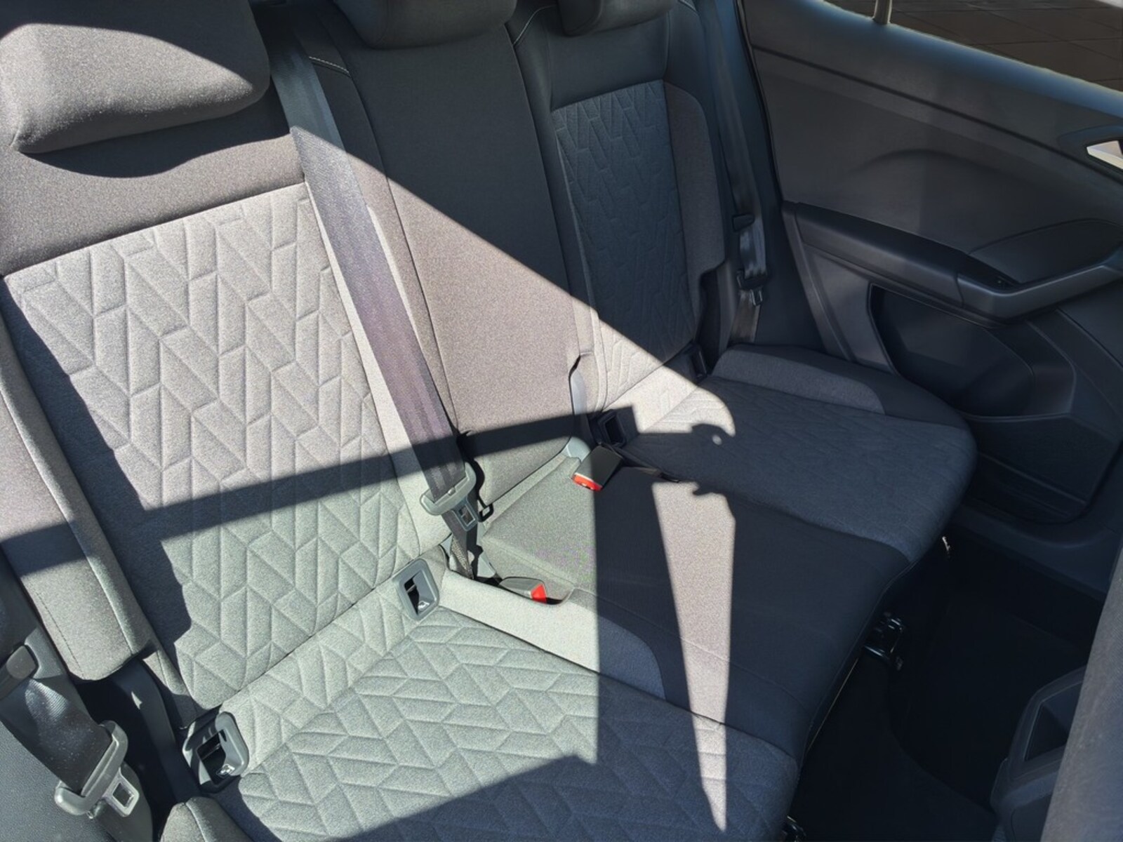 Volkswagen T-Cross – Bild 11