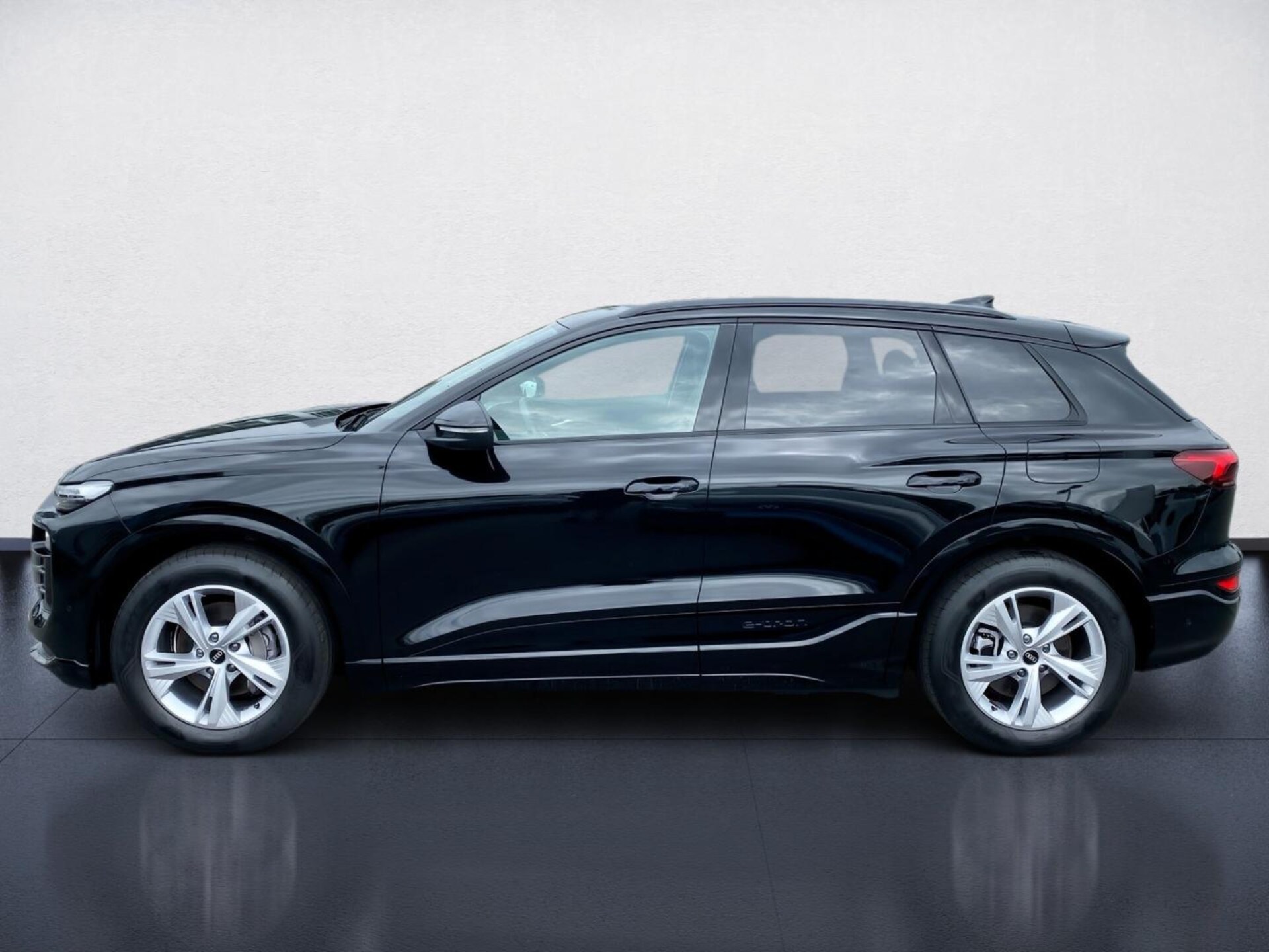 Audi Q6 SUV e-tron