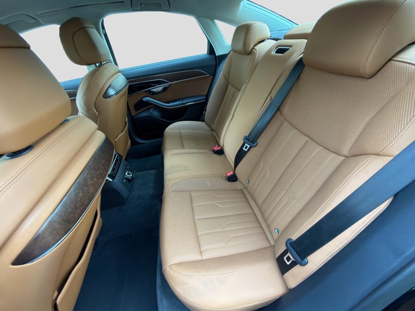Bild über Audi A8 50 TDI quattro tiptronic - für weitere Informationen kontaktieren Sie den Audi Partner