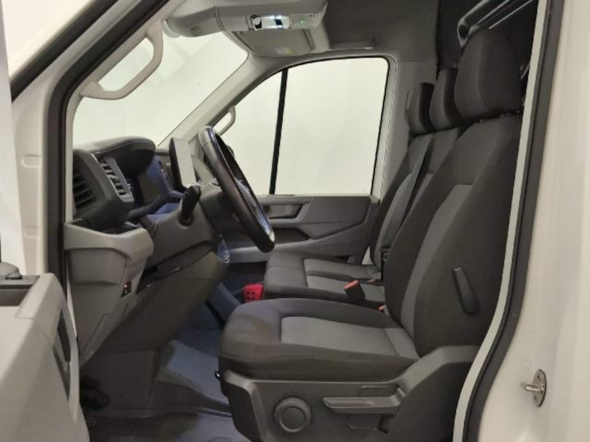 Volkswagen Crafter Kasten langer Radstand