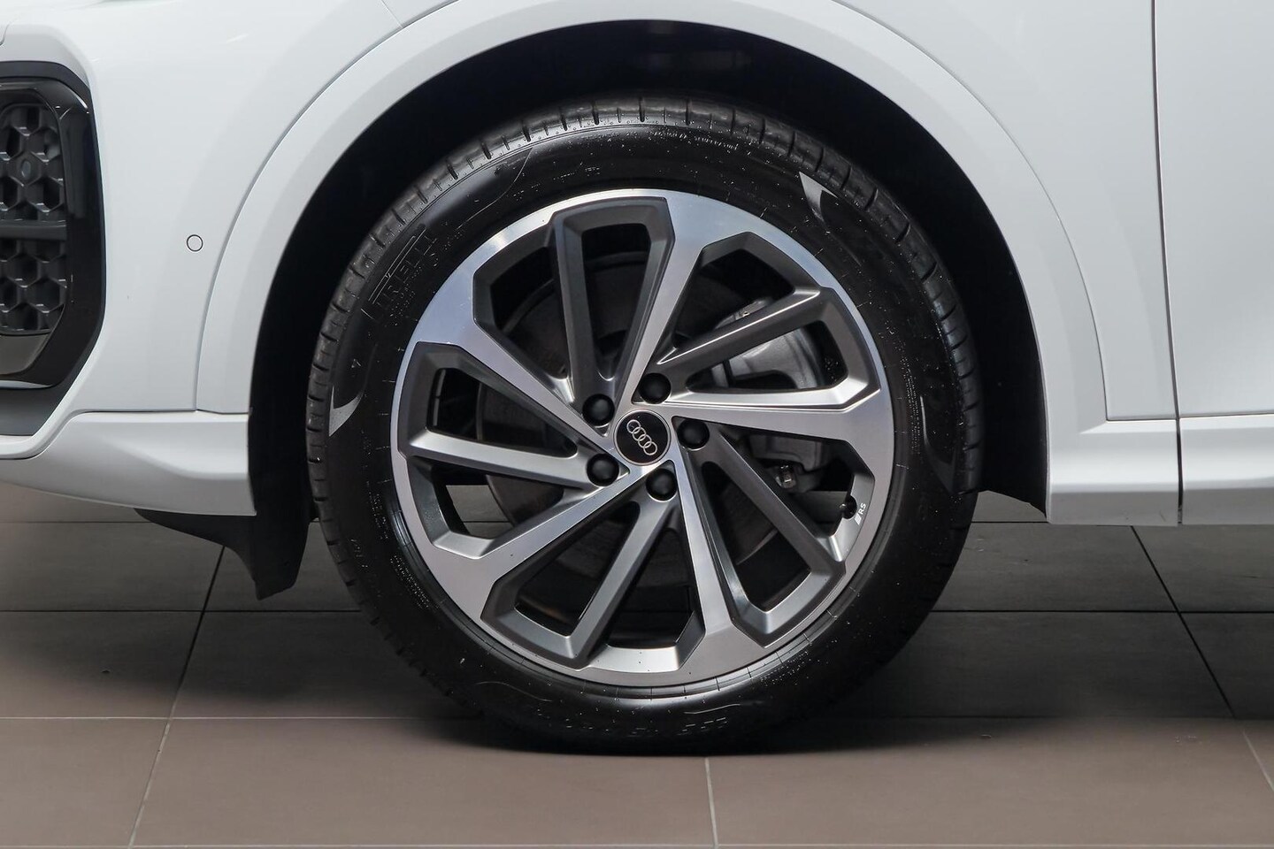 Image about Audi Q5 Sportback TDI quattro 150 kW sport