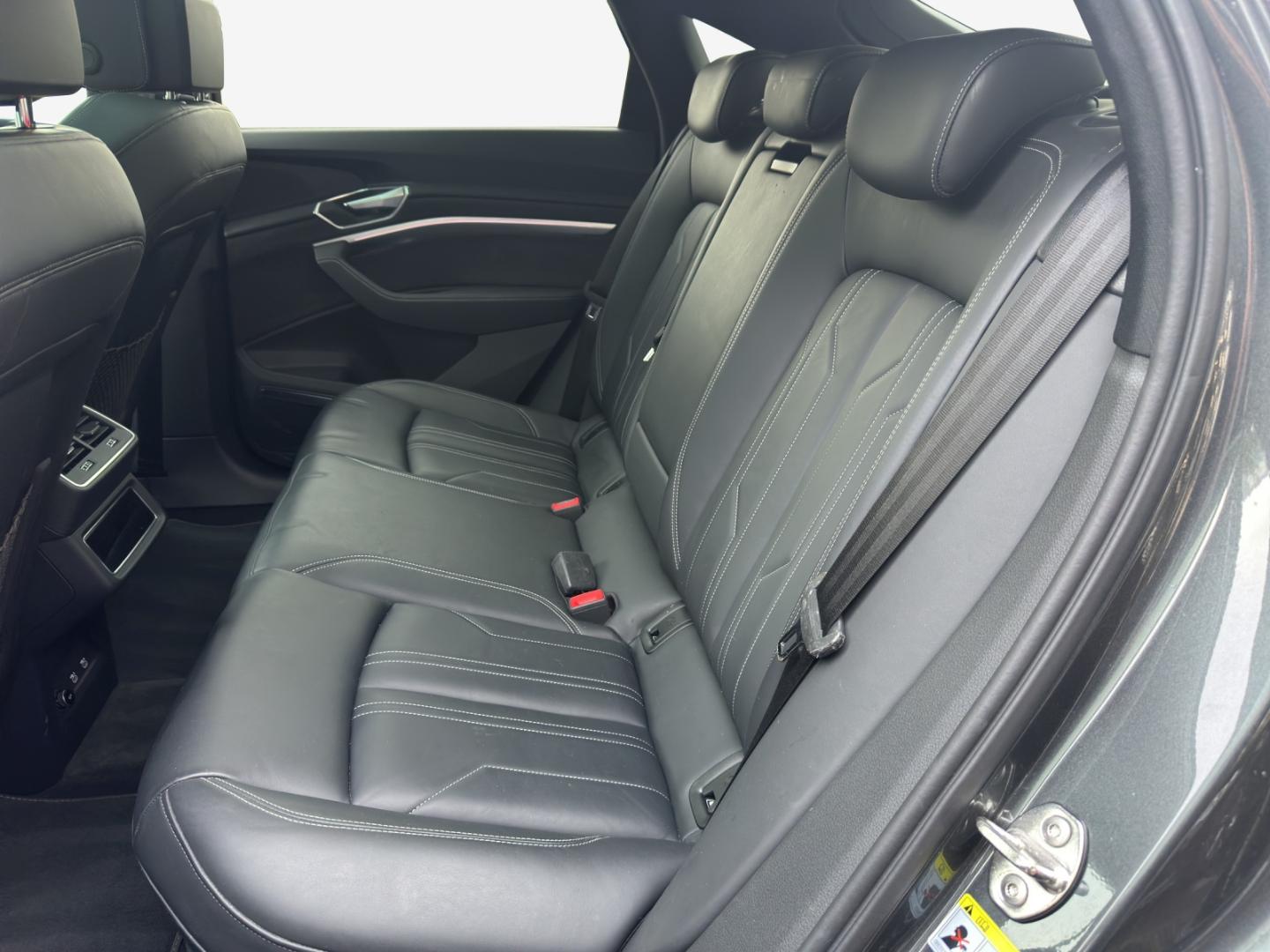 Image about Audi e-tron Sportback S line 55 quattro 300,00 kW