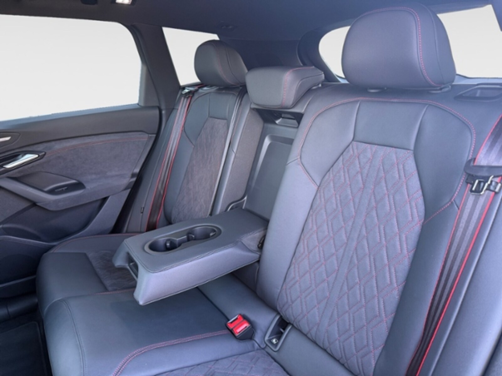 Audi Q6 e-tron – Bild 9