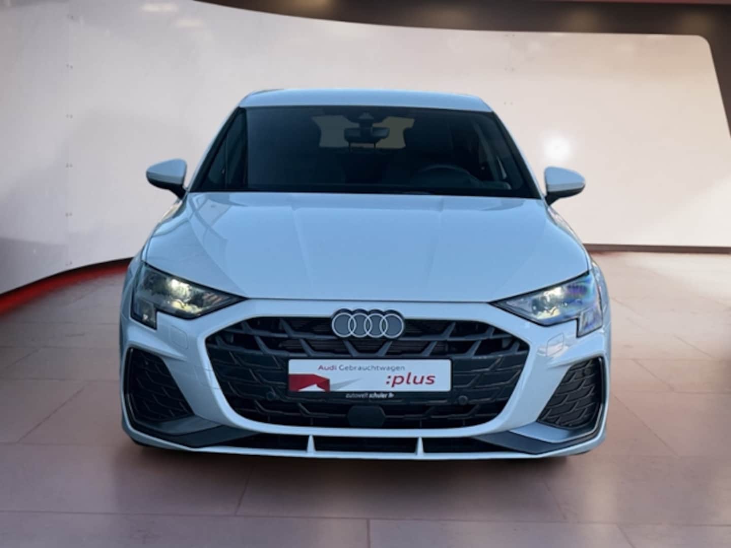 Bild über Audi A3 Sportback S line 35 TFSI S tronic - für weitere Informationen kontaktieren Sie den Audi Partner
