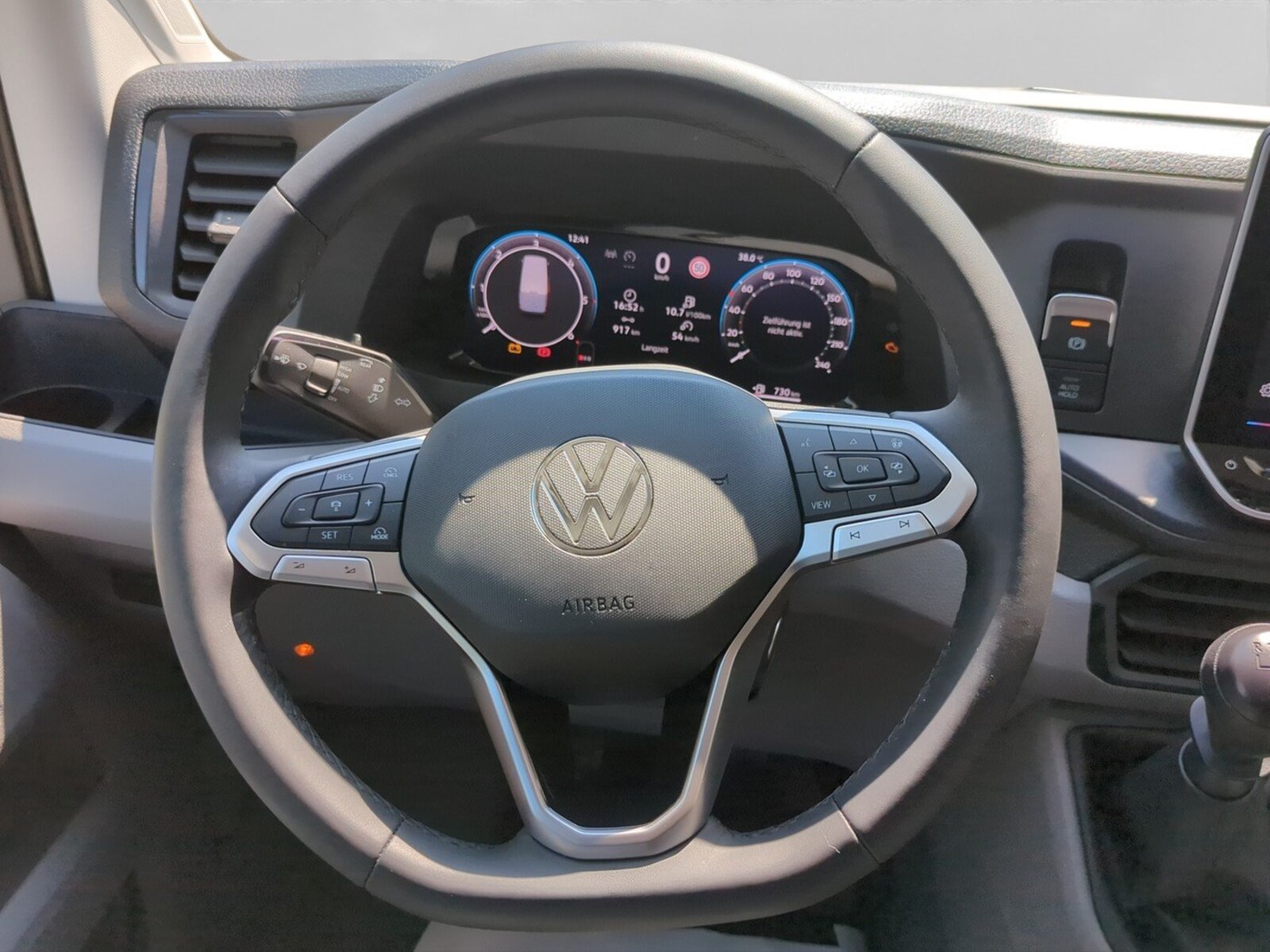 Volkswagen Crafter Kasten mittlerer Radstand – Bild 9