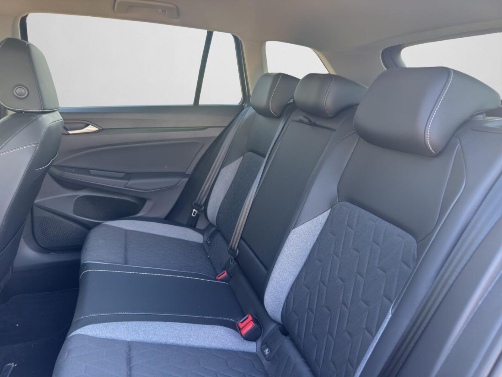 Volkswagen Golf Variant – Bild 14