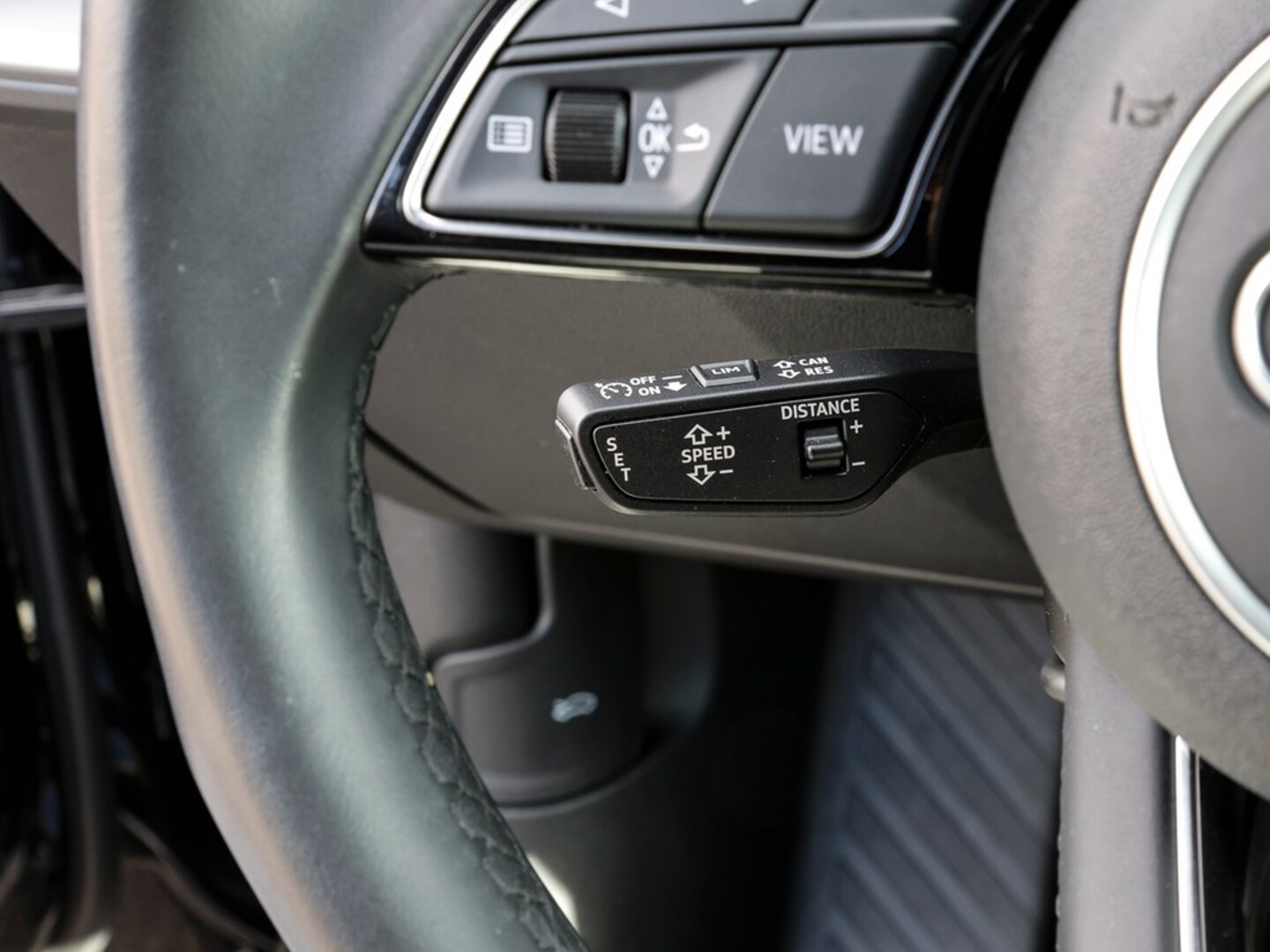 Bild über Audi A3 allstreet 35 TFSI S tronic - für weitere Informationen kontaktieren Sie den Audi Partner
