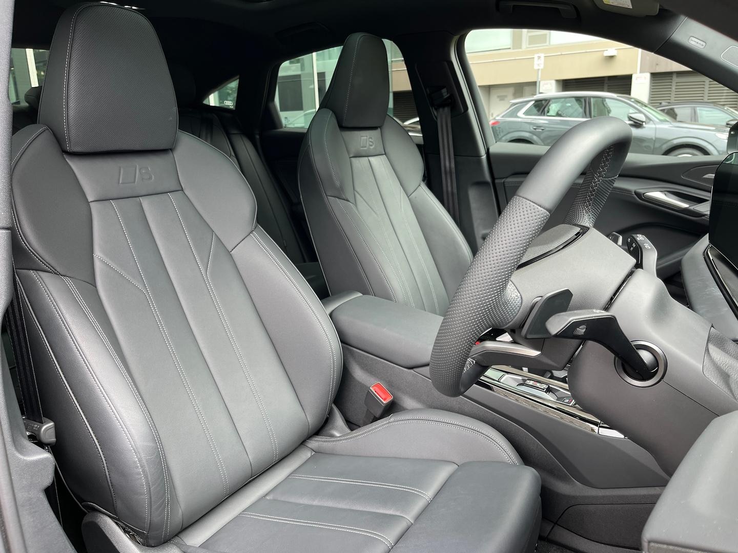 Image about Audi Q6 Sportback e-tron e-tron quattro