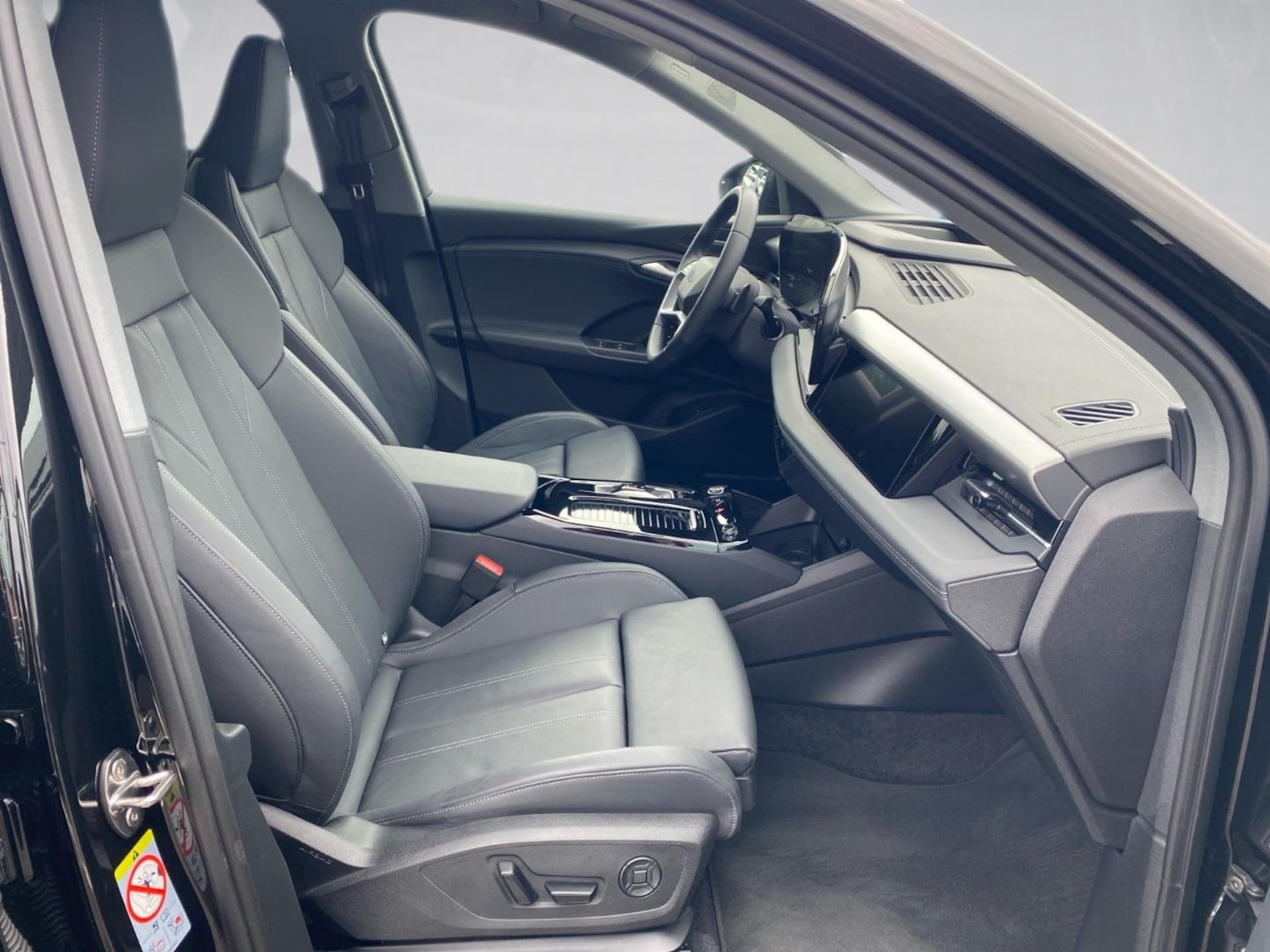 Audi Q6 SUV e-tron