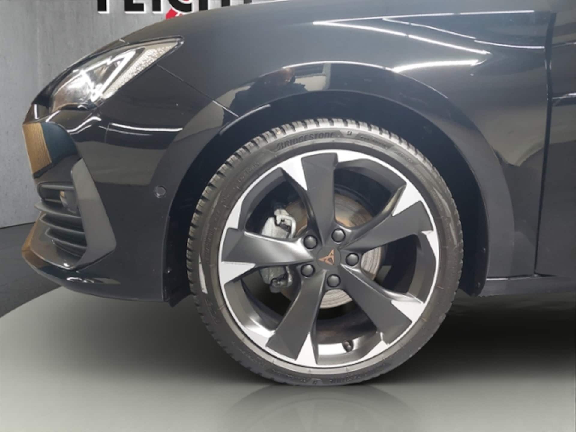 CUPRA Leon