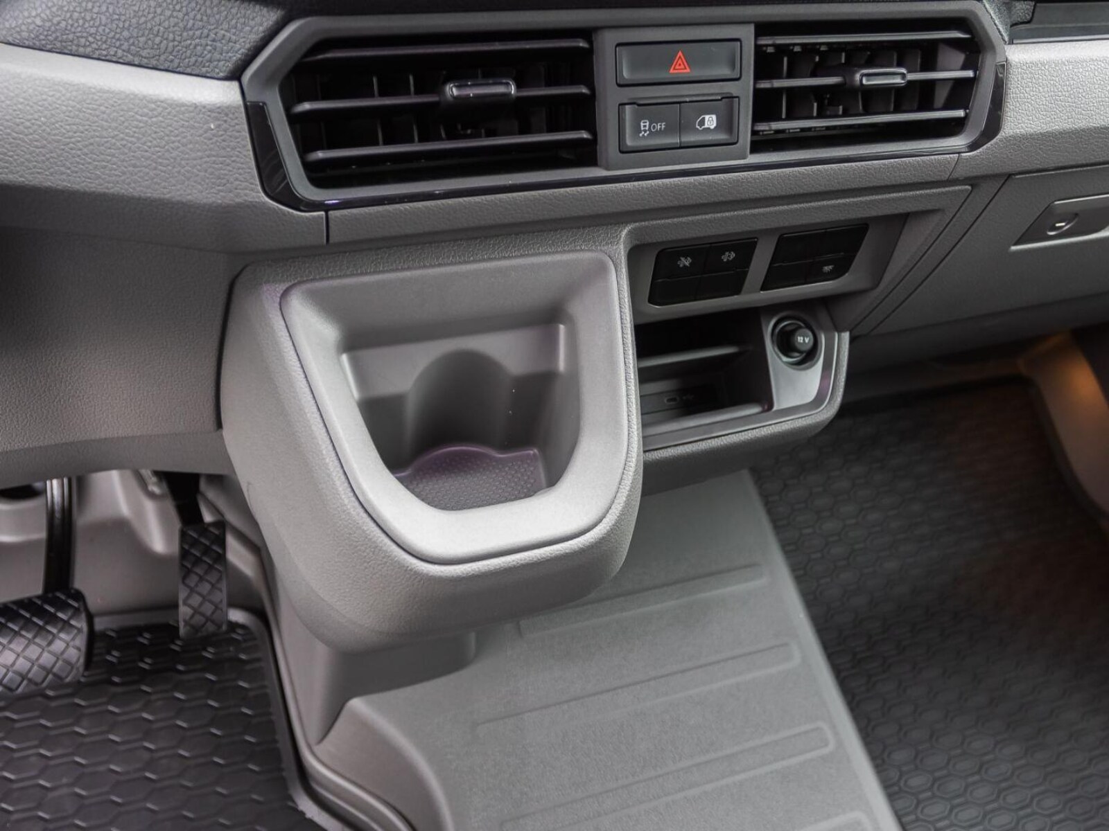 Volkswagen Crafter Kasten mittlerer Radstand – Bild 16