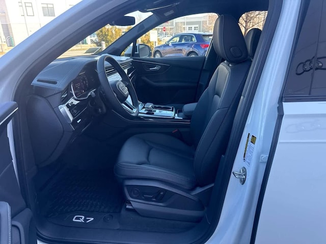 2026 Audi Q7 Premium Plus - Photo 8