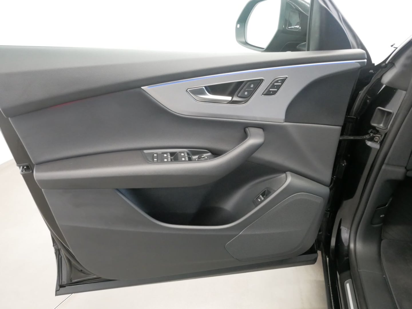 Bild über Audi Q8 SUV 50 TDI quattro tiptronic - für weitere Informationen kontaktieren Sie den Audi Partner