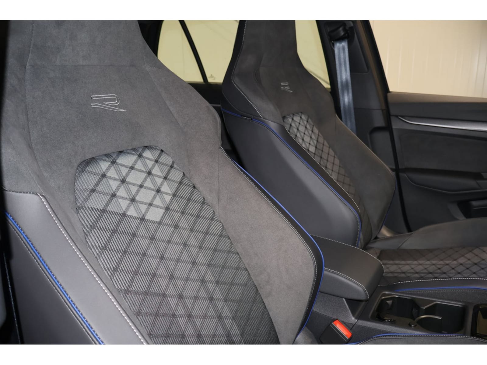 Volkswagen Golf – Bild 7