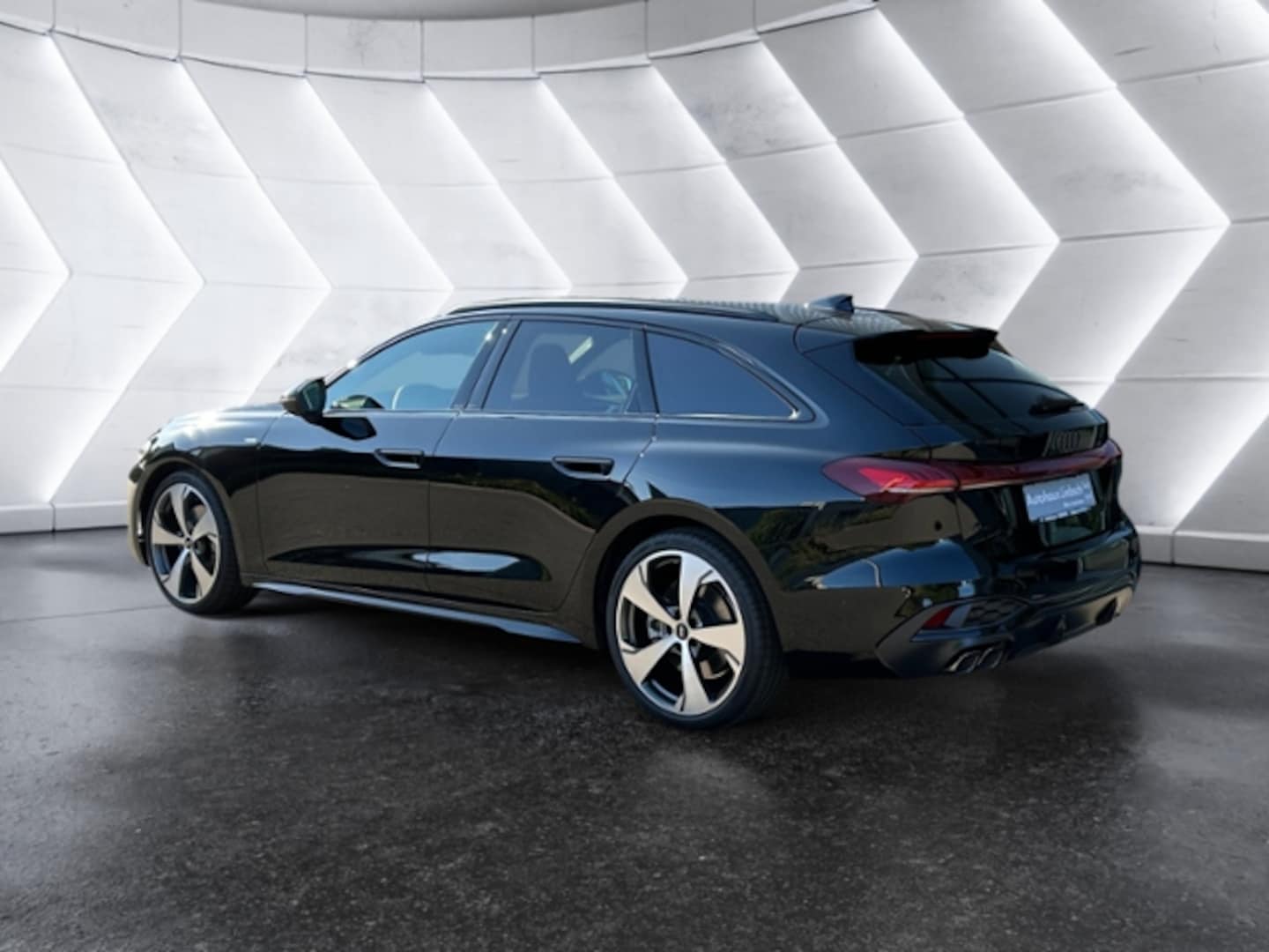 Bild über Audi A5 Avant TDI 150 kW S tronic - für weitere Informationen kontaktieren Sie den Audi Partner