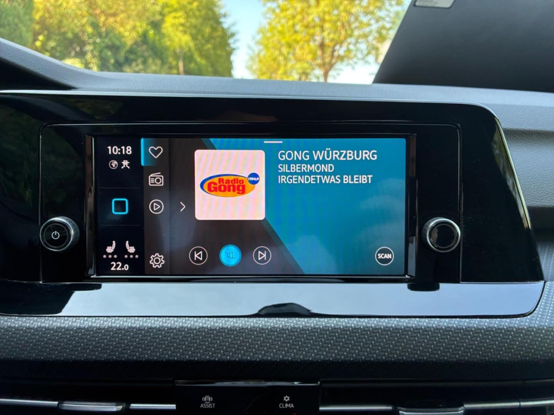 Volkswagen Golf R-Line