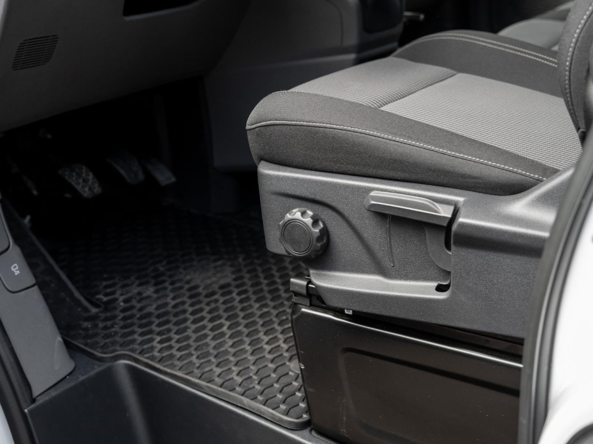 Volkswagen Transporter Kasten kurzer Radstand