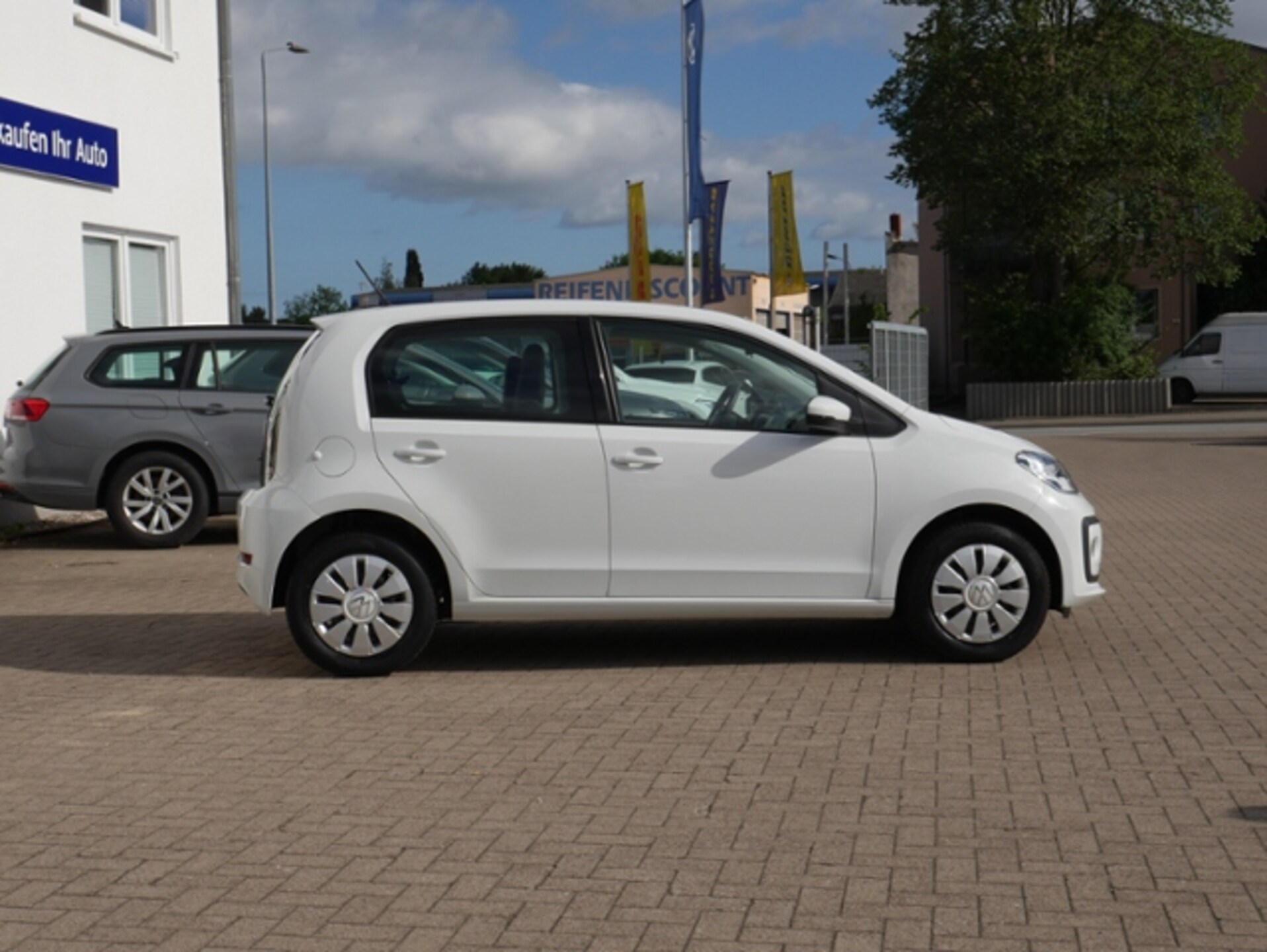 Volkswagen up!