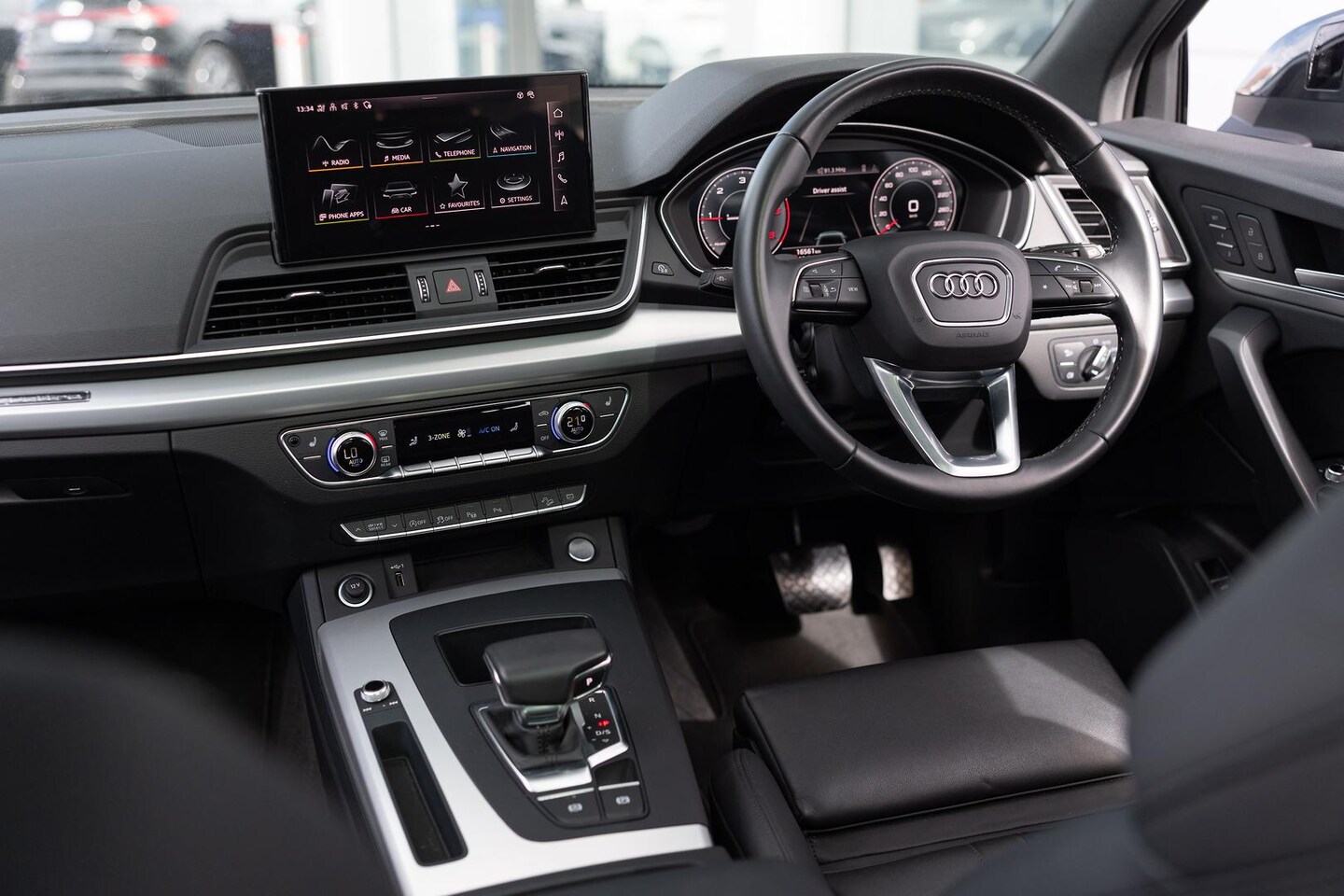Image about Audi Q5 Sport 40 TDI quattro S tronic