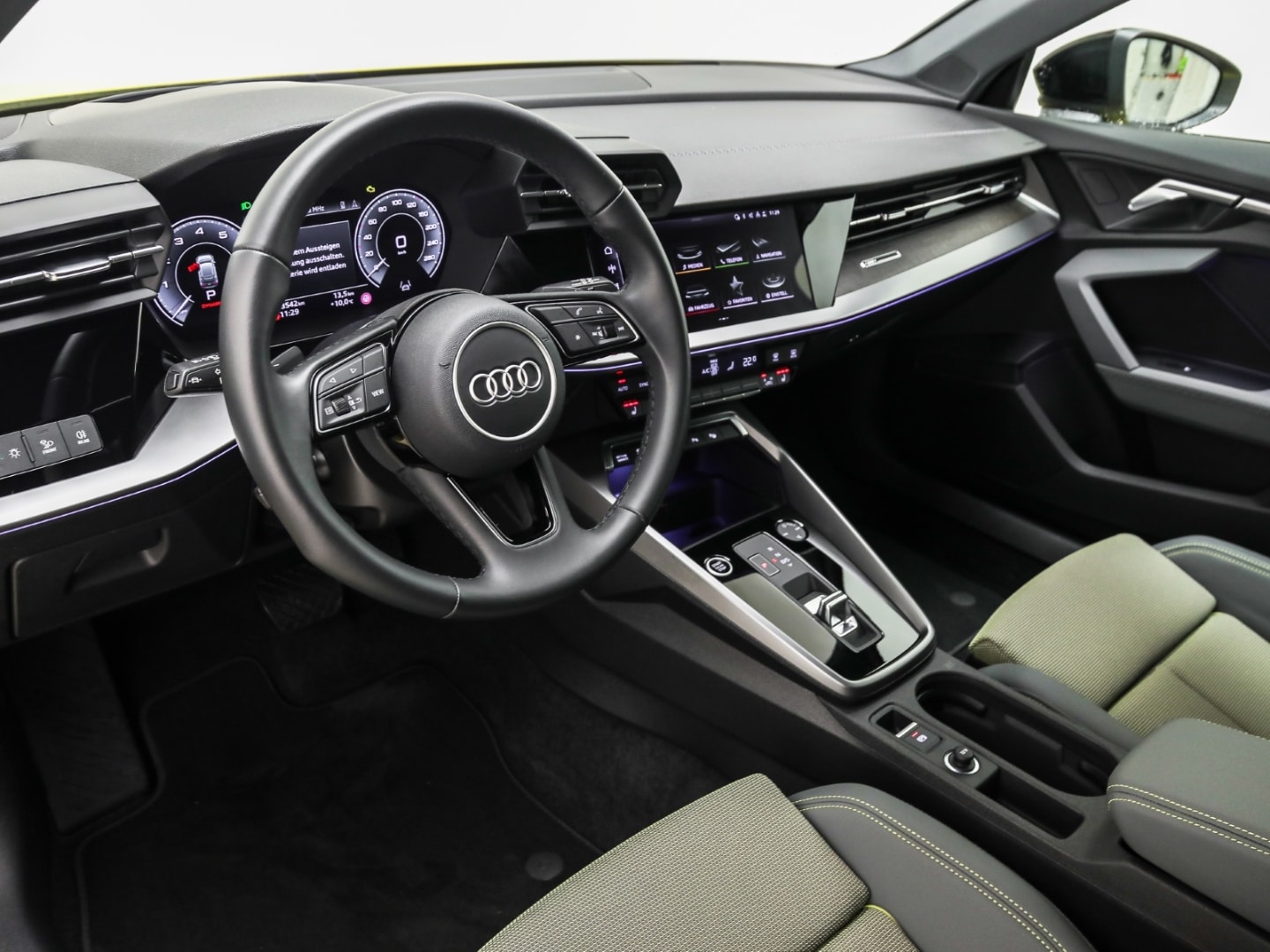 Bild über Audi A3 Sportback TFSI e S line 45 TFSI e S tronic - für weitere Informationen kontaktieren Sie den Audi Partner