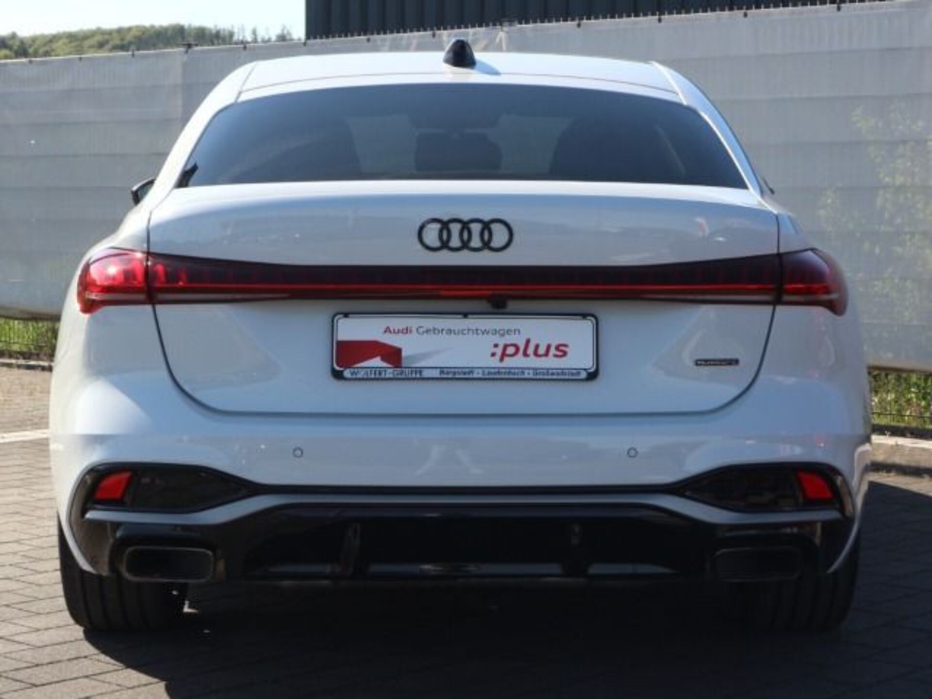 Audi A5 Limousine e-hybrid edition one