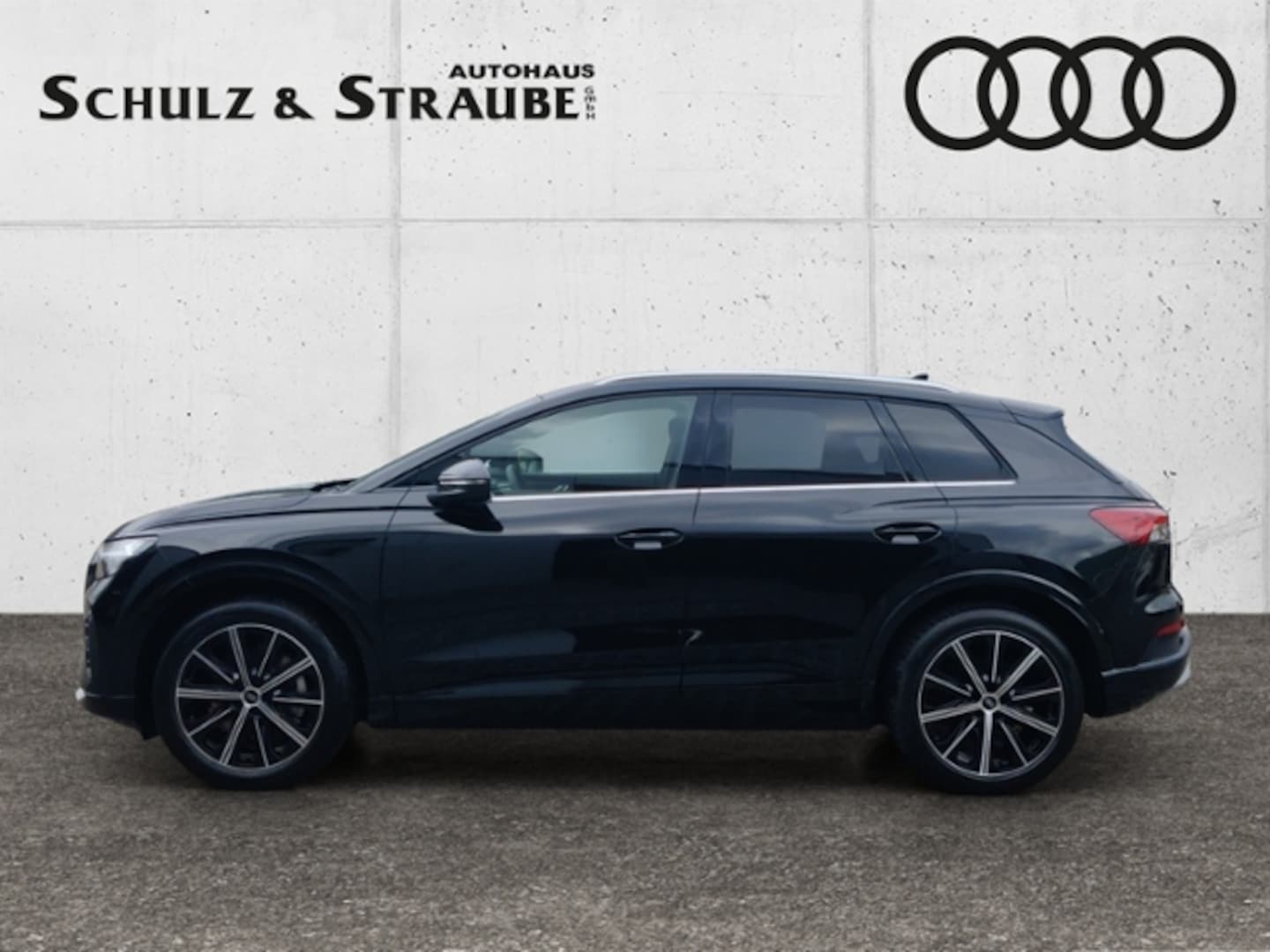 Bild über Audi Q4 e-tron 45 e-tron - für weitere Informationen kontaktieren Sie den Audi Partner