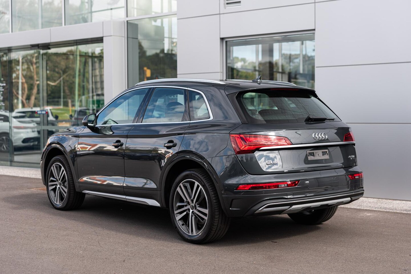 Image about Audi Q5 Sport 40 TDI quattro S tronic