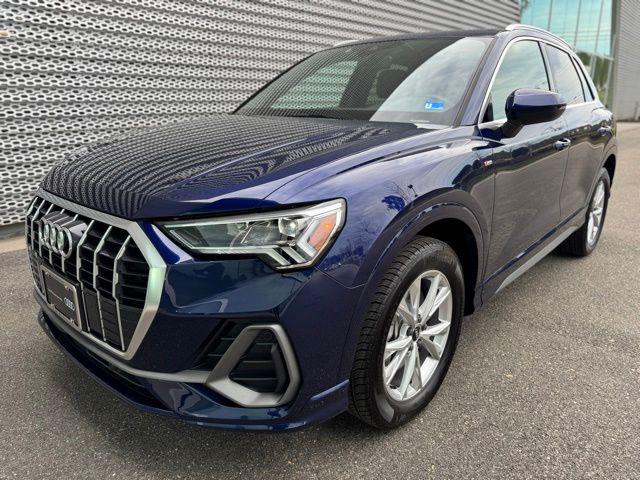 2025 Audi Q3 45 TFSI S Line Premium quattro's photo