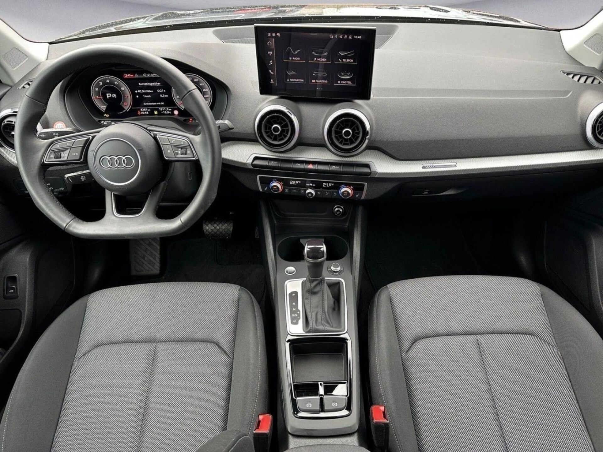 Audi Q2 S line