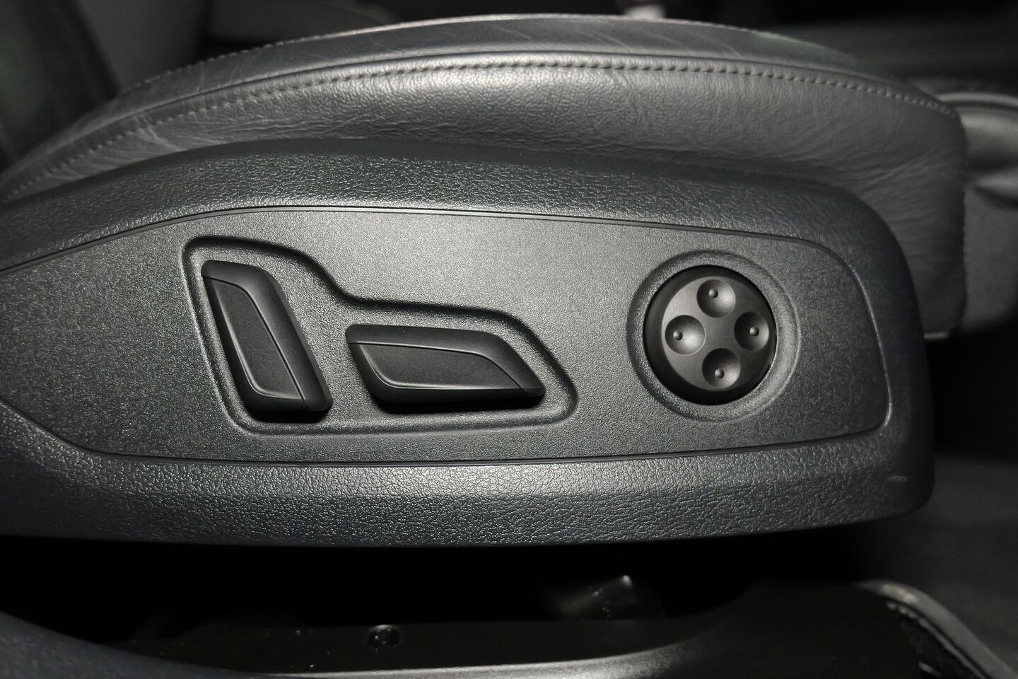 Image about Audi A4 Sedan S line 35 TFSI S tronic