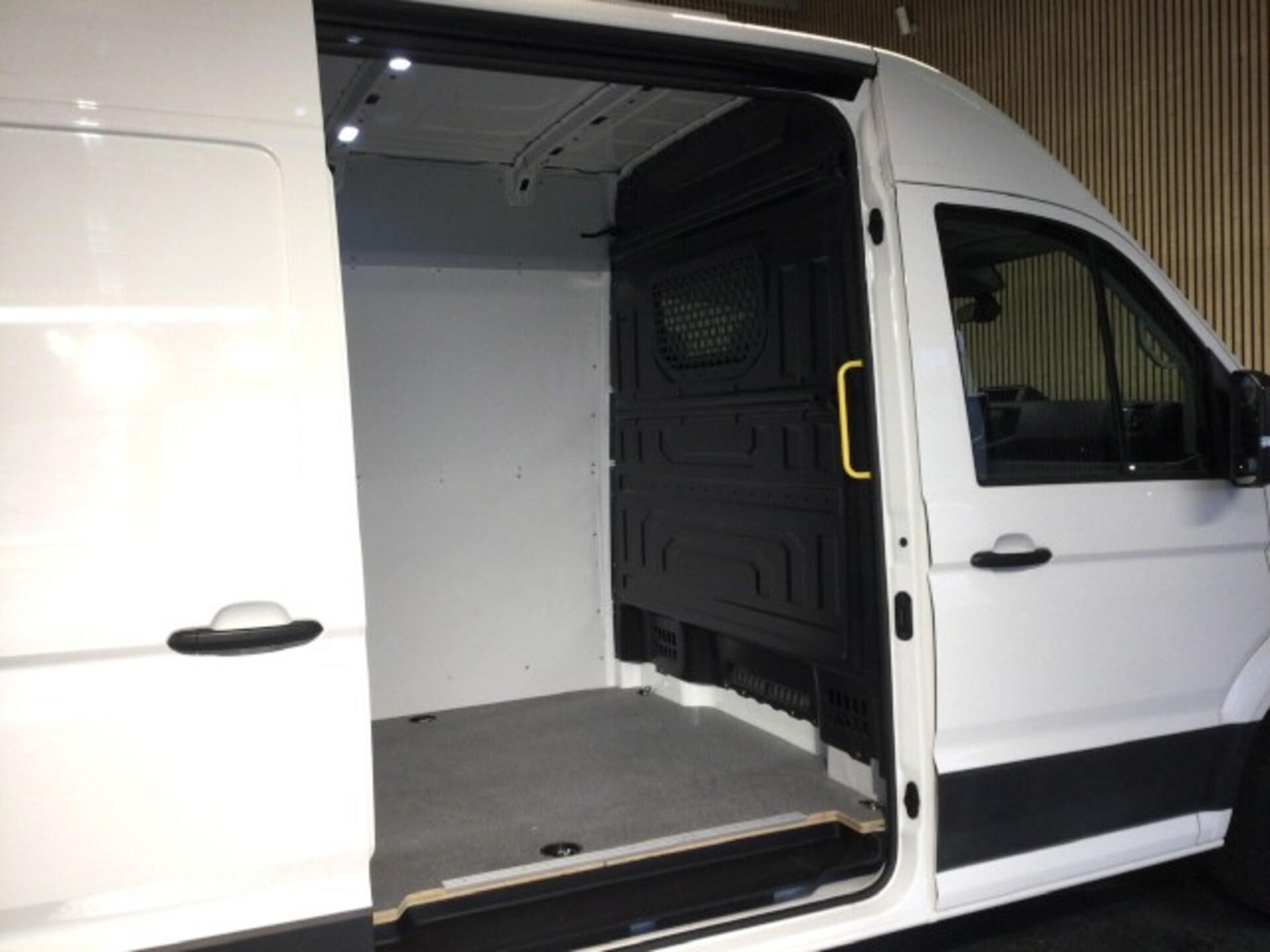 Volkswagen Crafter Kasten mittlerer Radstand