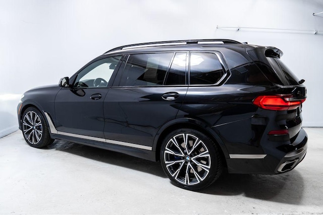 2022 BMW X7