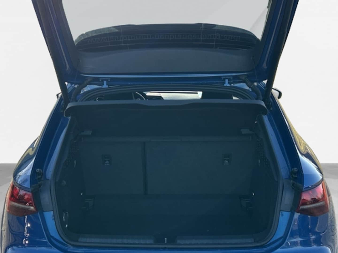 Bild über Audi A3 Sportback S line 35 TDI S tronic - für weitere Informationen kontaktieren Sie den Audi Partner