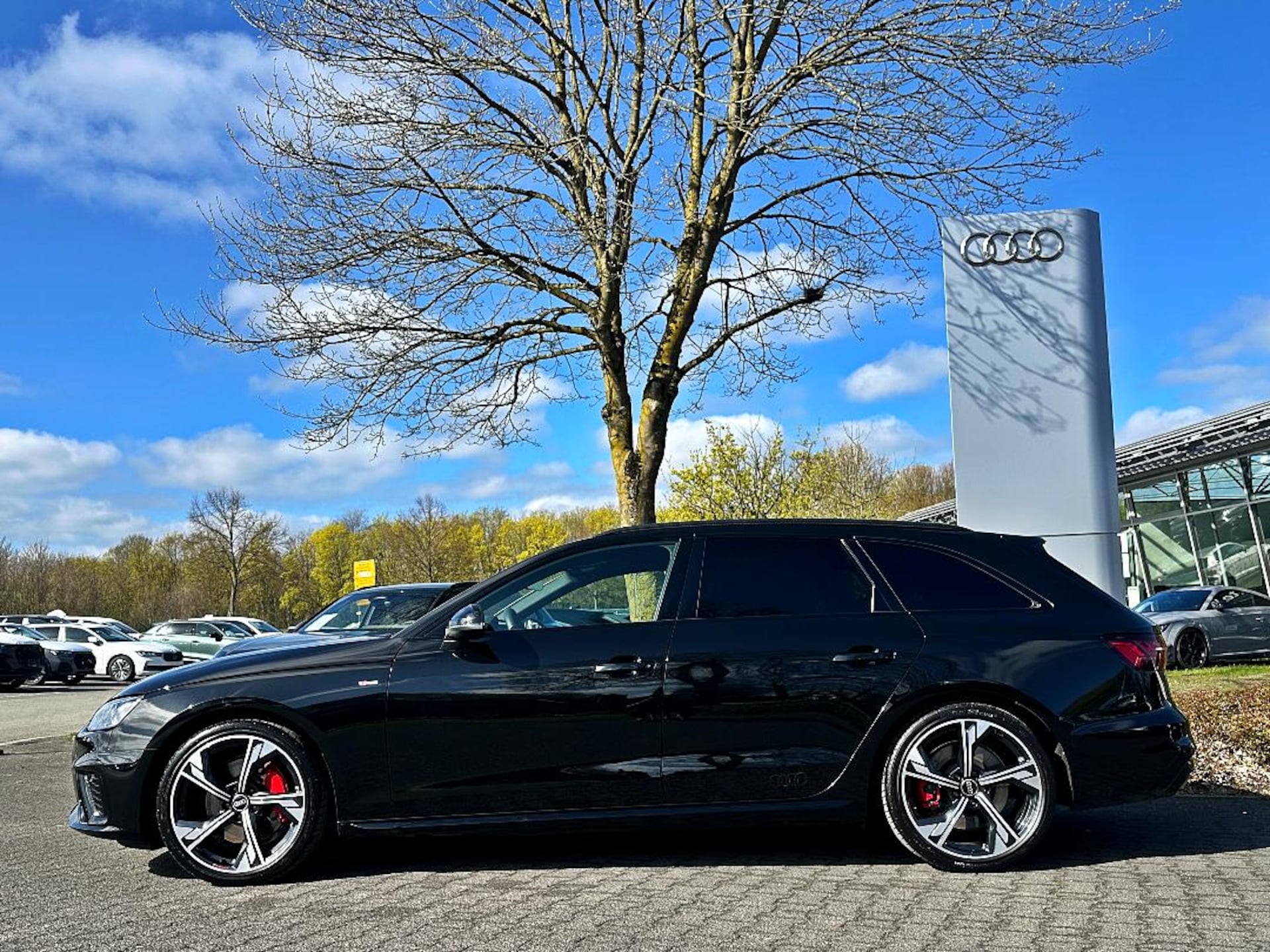 Audi A4 Avant S line