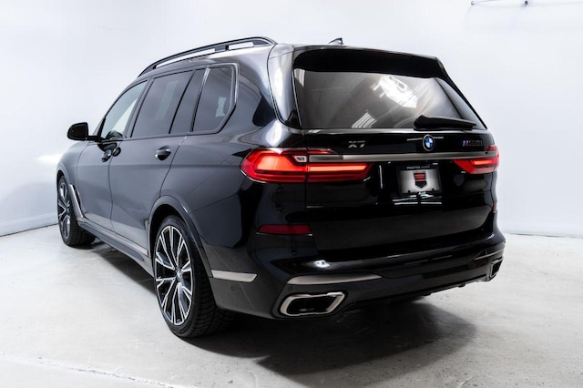 2022 BMW X7