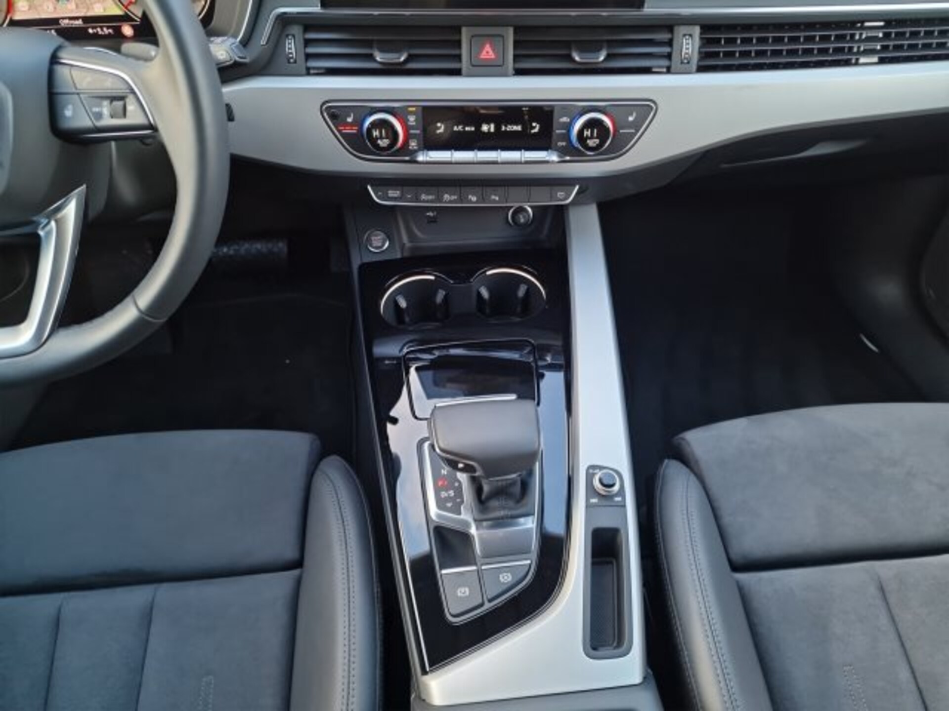 Audi A4 Avant S line