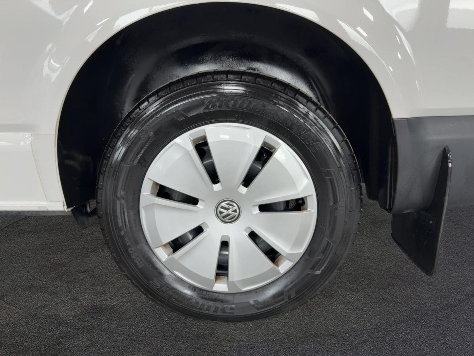 Volkswagen T6.1 Caravelle kurzer Radstand Trendline