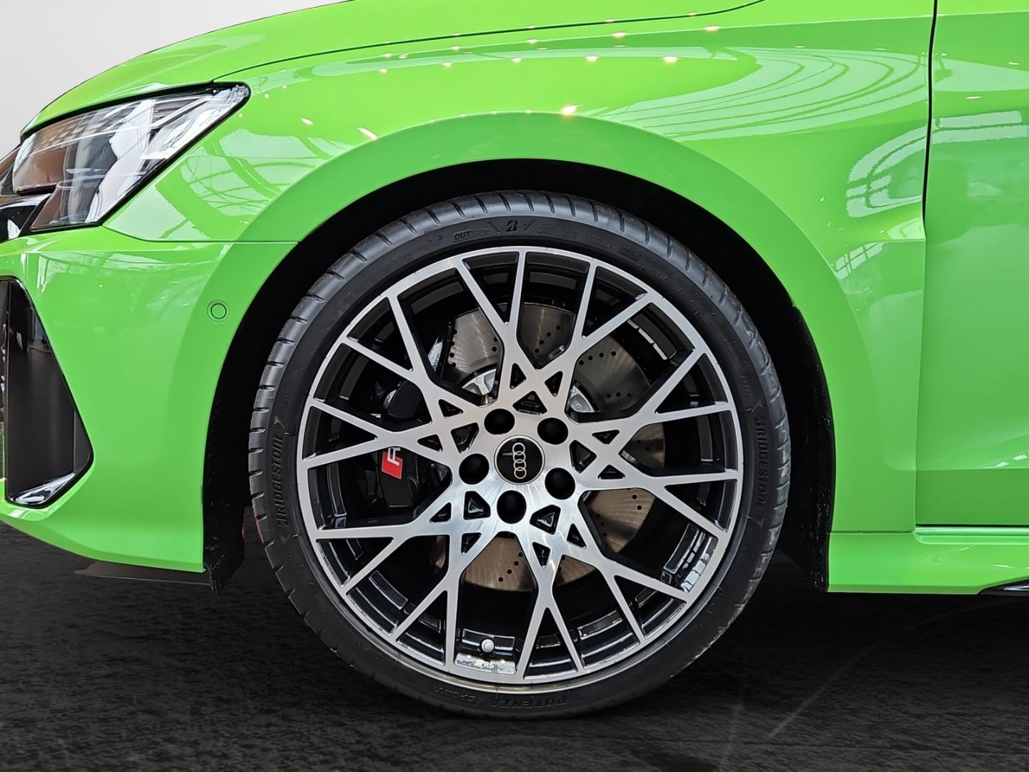 Image about Audi RS 3 Limousine TFSI quattro S tronic