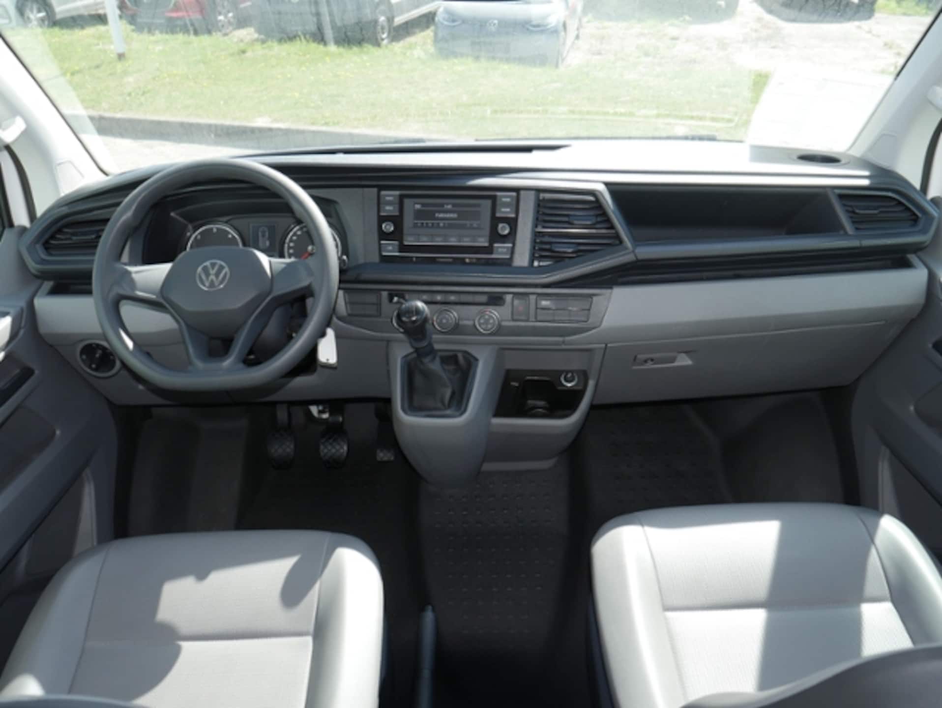 Volkswagen T6.1 Transporter Kombi kurzer Radstand