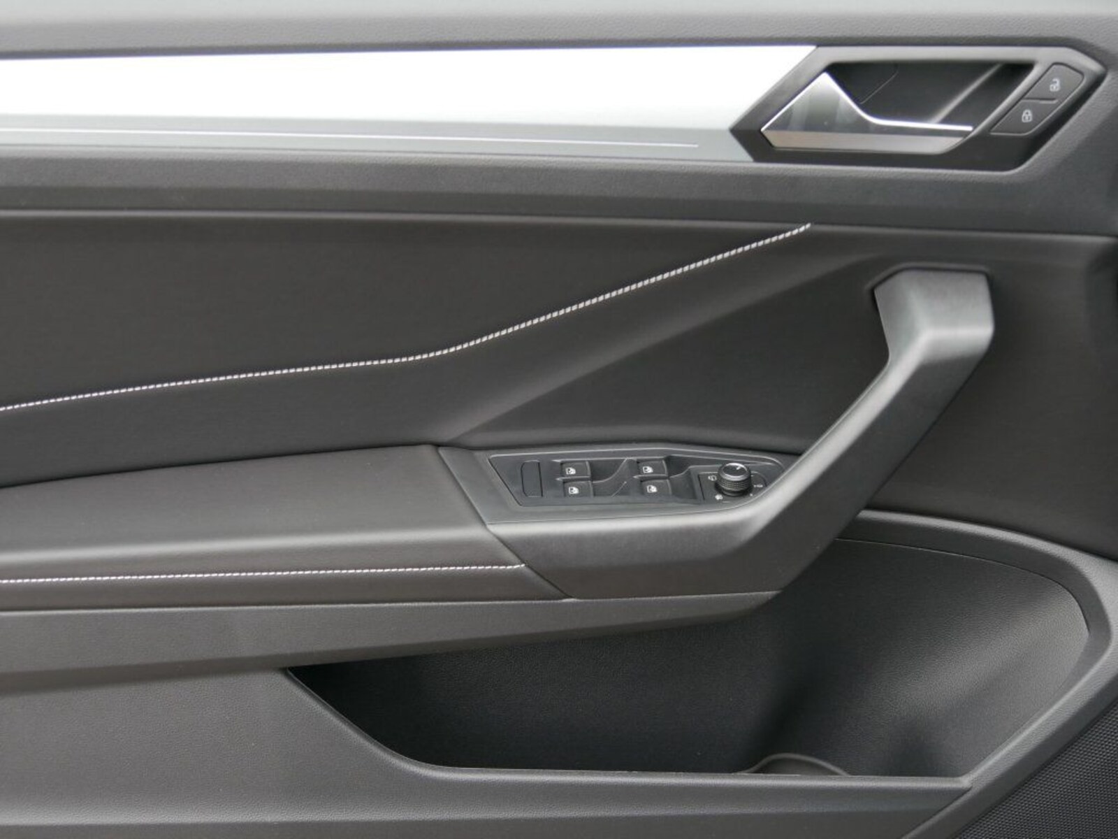 Volkswagen T-Roc Cabriolet – Bild 9