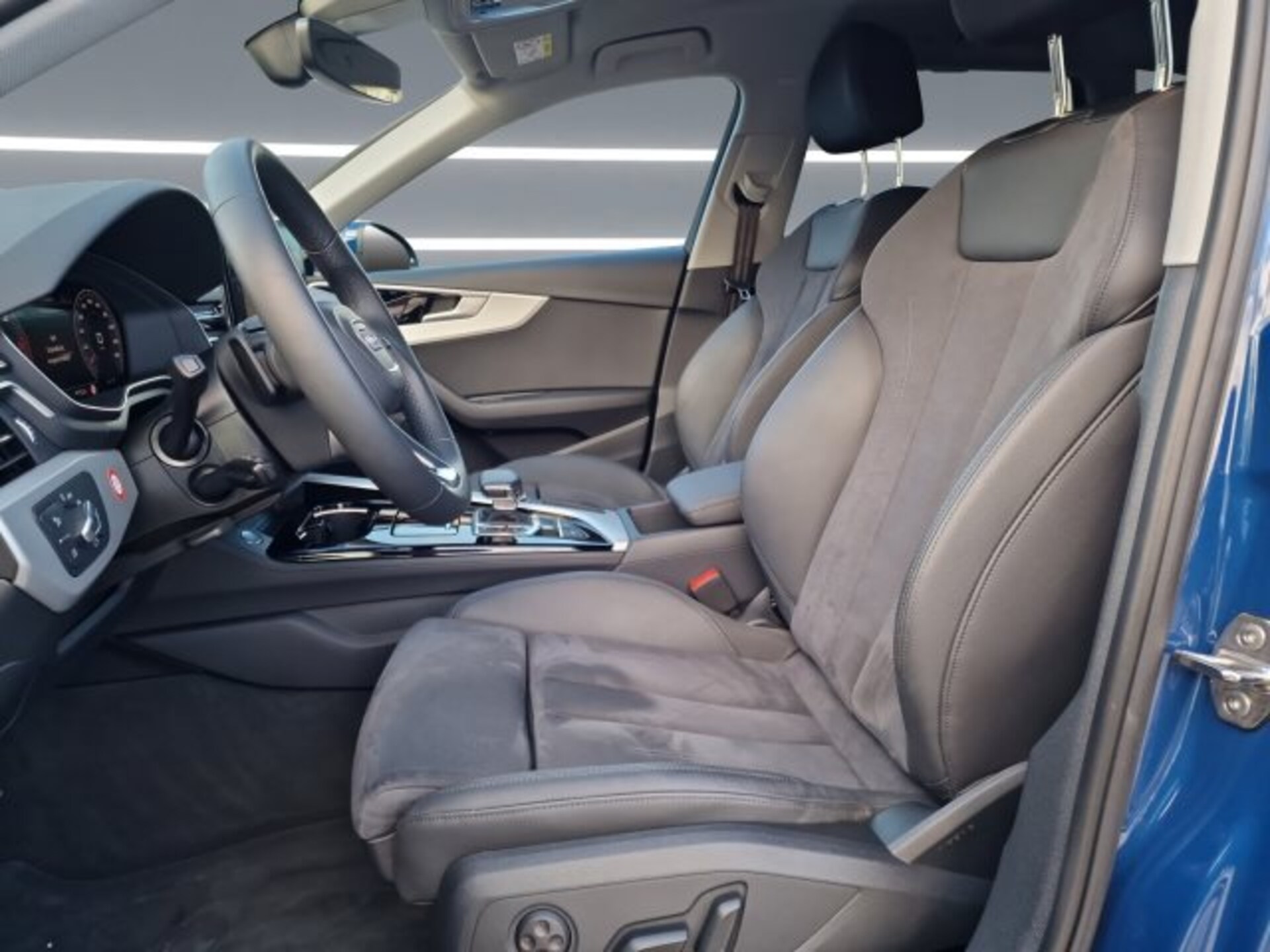 Audi A4 Avant S line