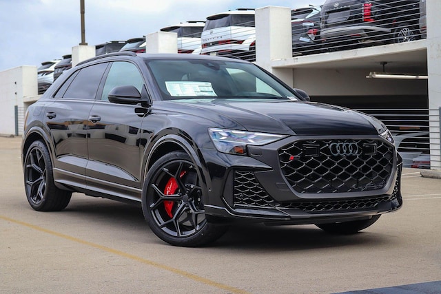 Photo of 2026 Audi RS Q8 SUV performance