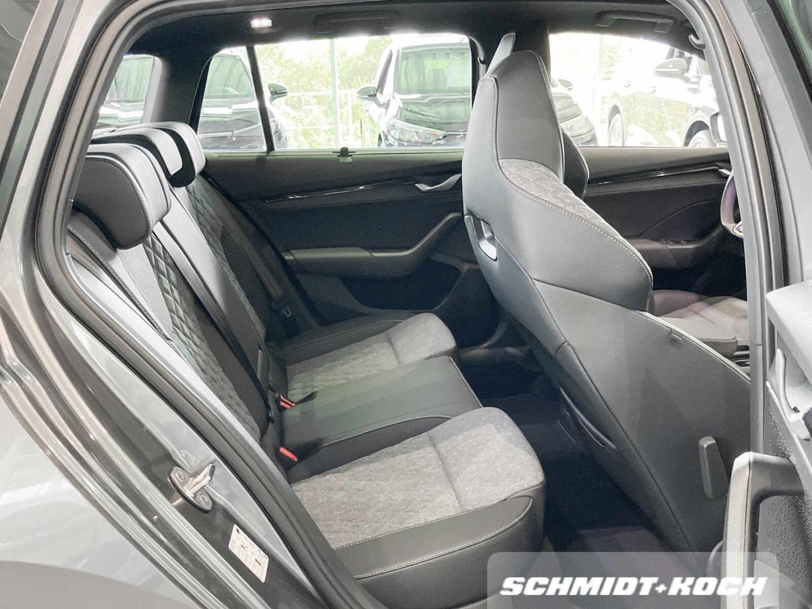 Škoda Octavia Combi – Bild 8