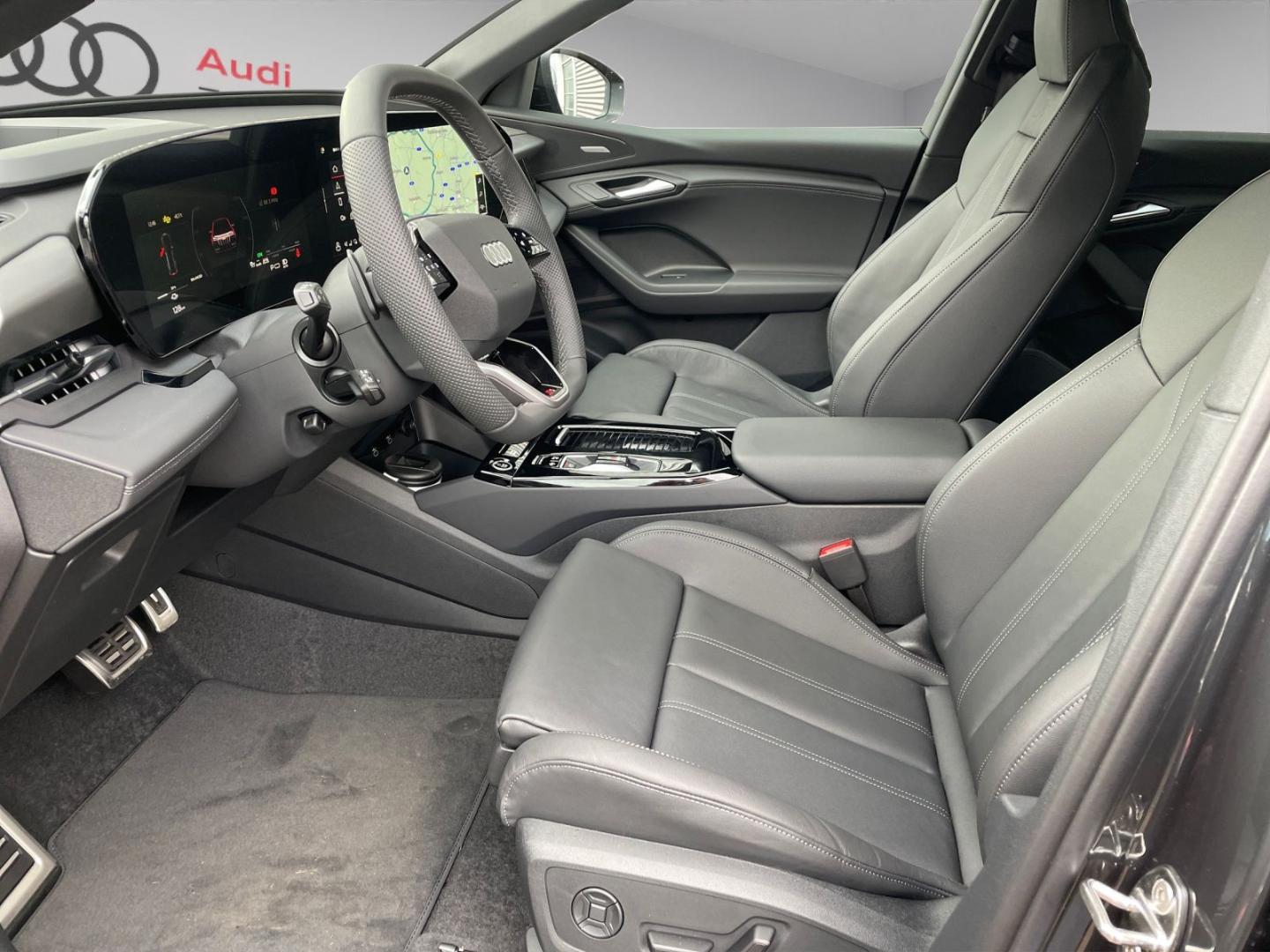 Image about Audi Q6 SUV e-tron e-tron quattro