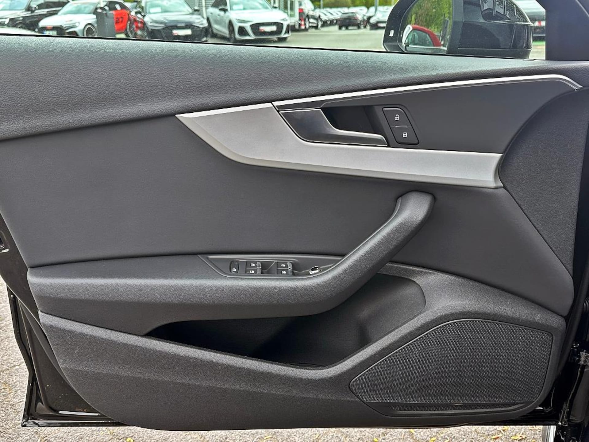 Audi A4 Avant S line