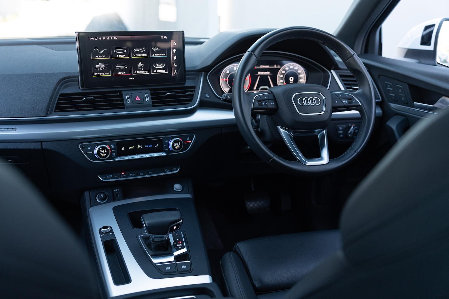 Image about Audi Q5 Sport 40 TDI quattro S tronic