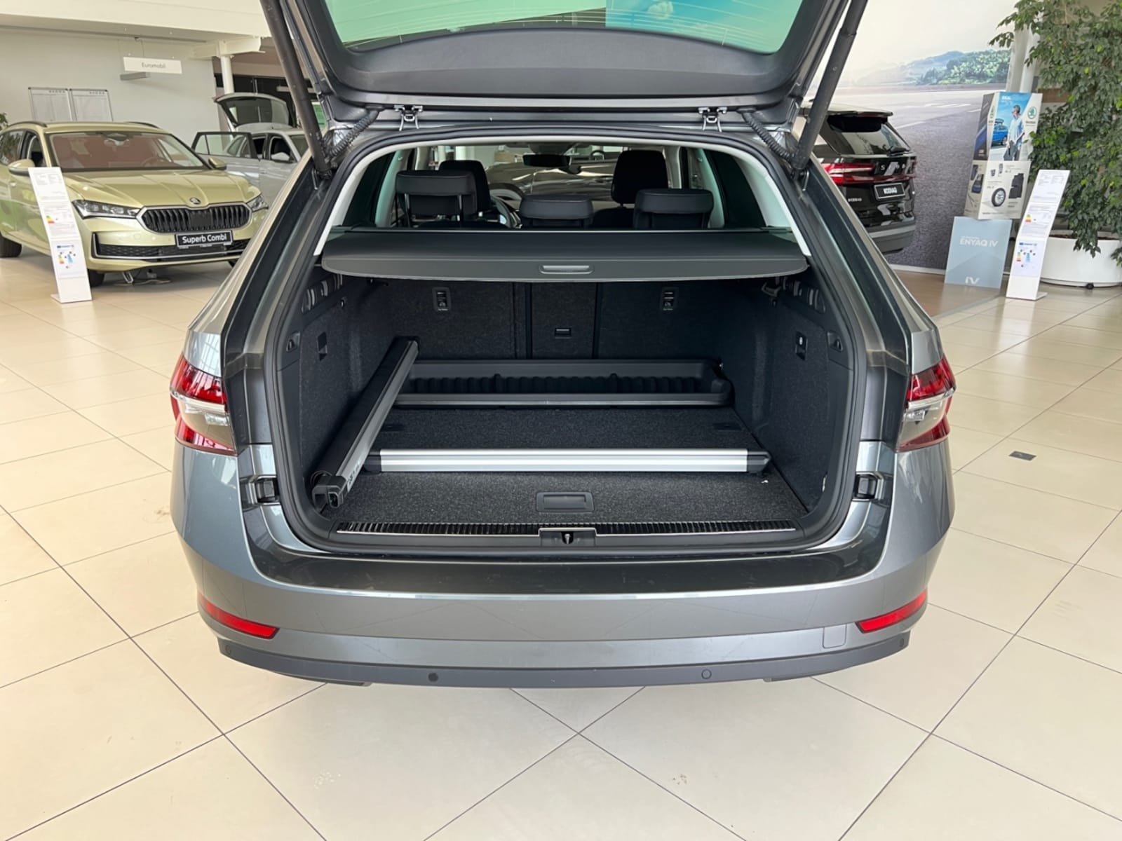 Škoda Superb Combi – Bild 13