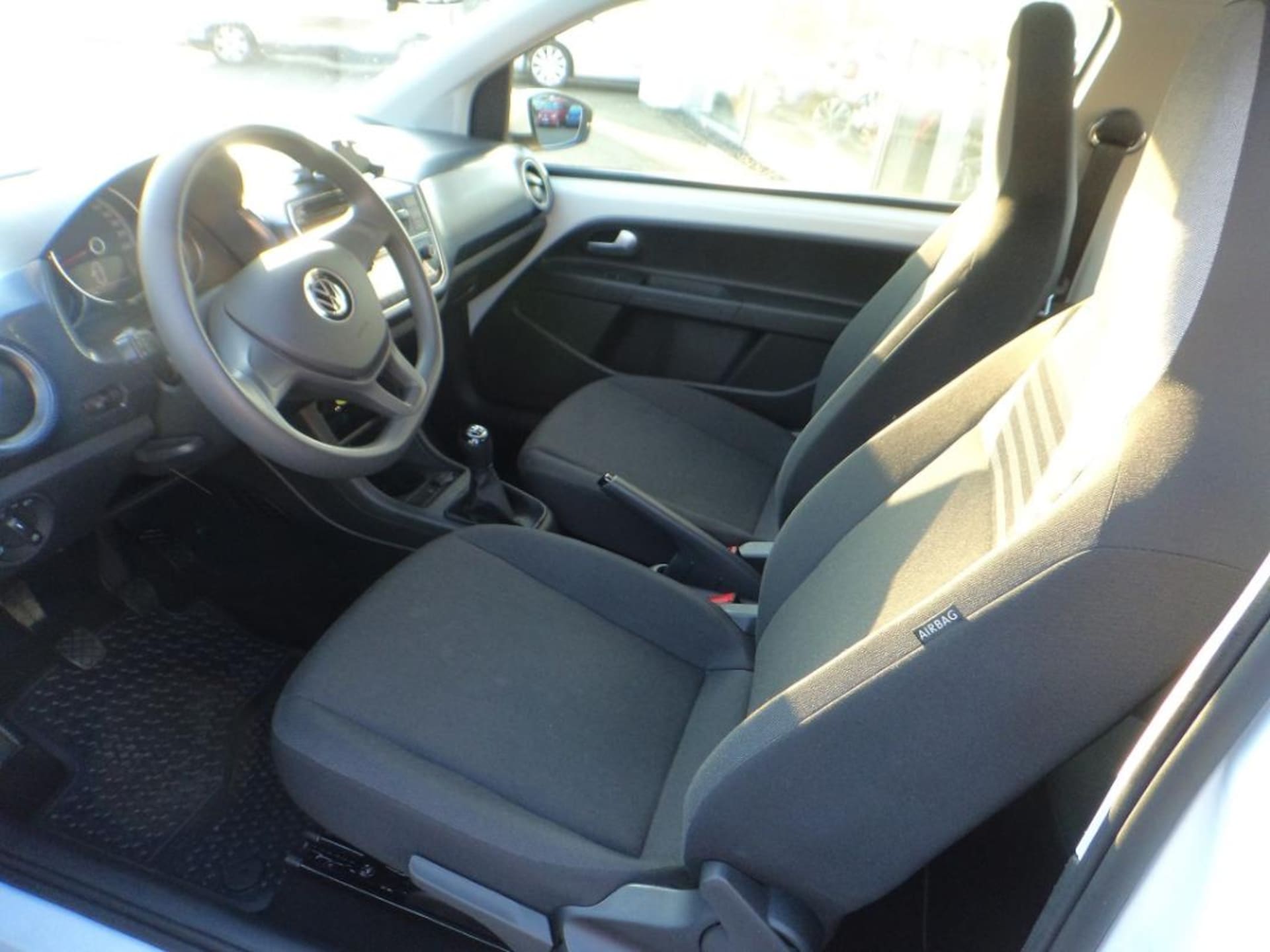 Volkswagen up!